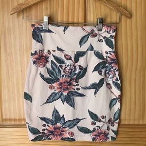 BOGO Floral Stretchy Pencil Mini Skirt EUC like new